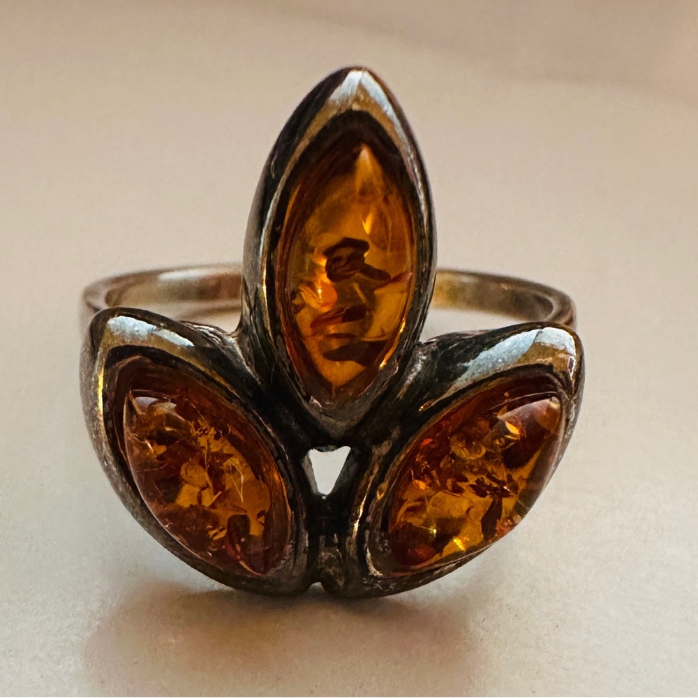 Elegant Amber Silver Ring